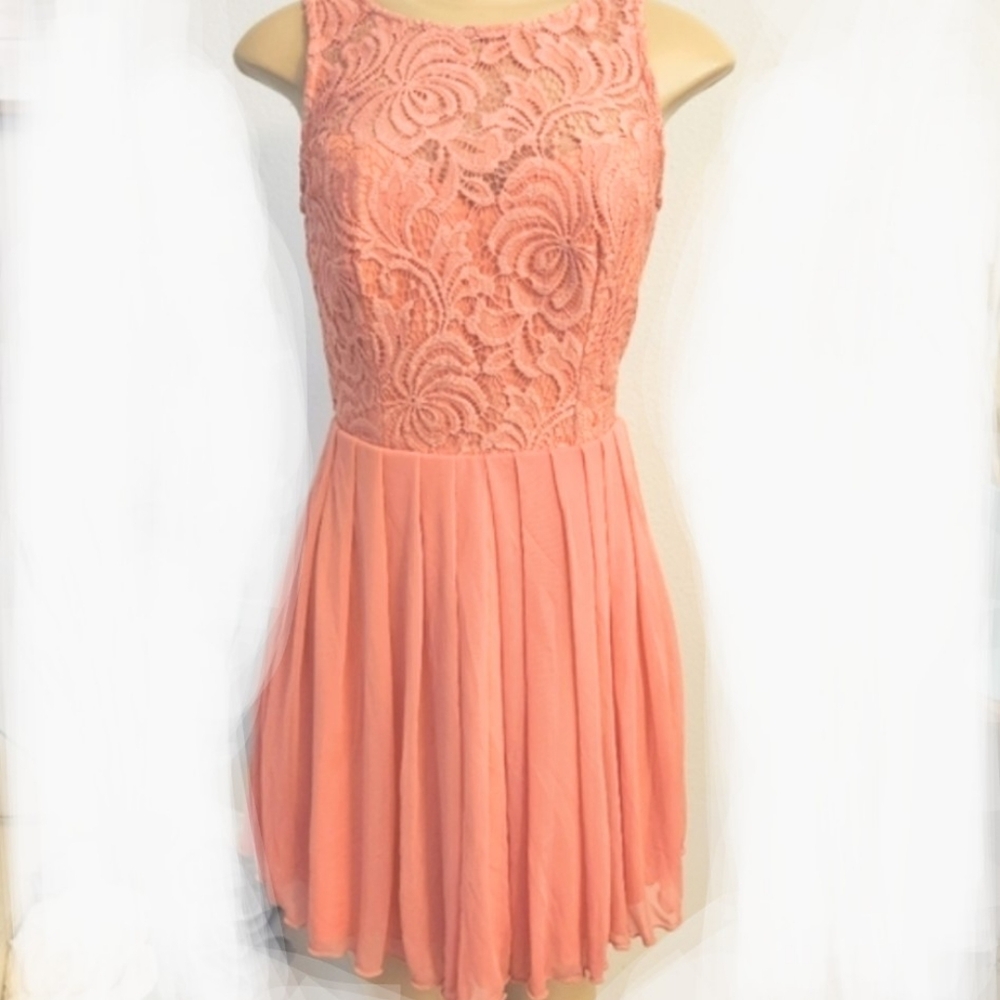 Teeze Me Coral Lace Mini Dress Final Price - Picture 1 of 3